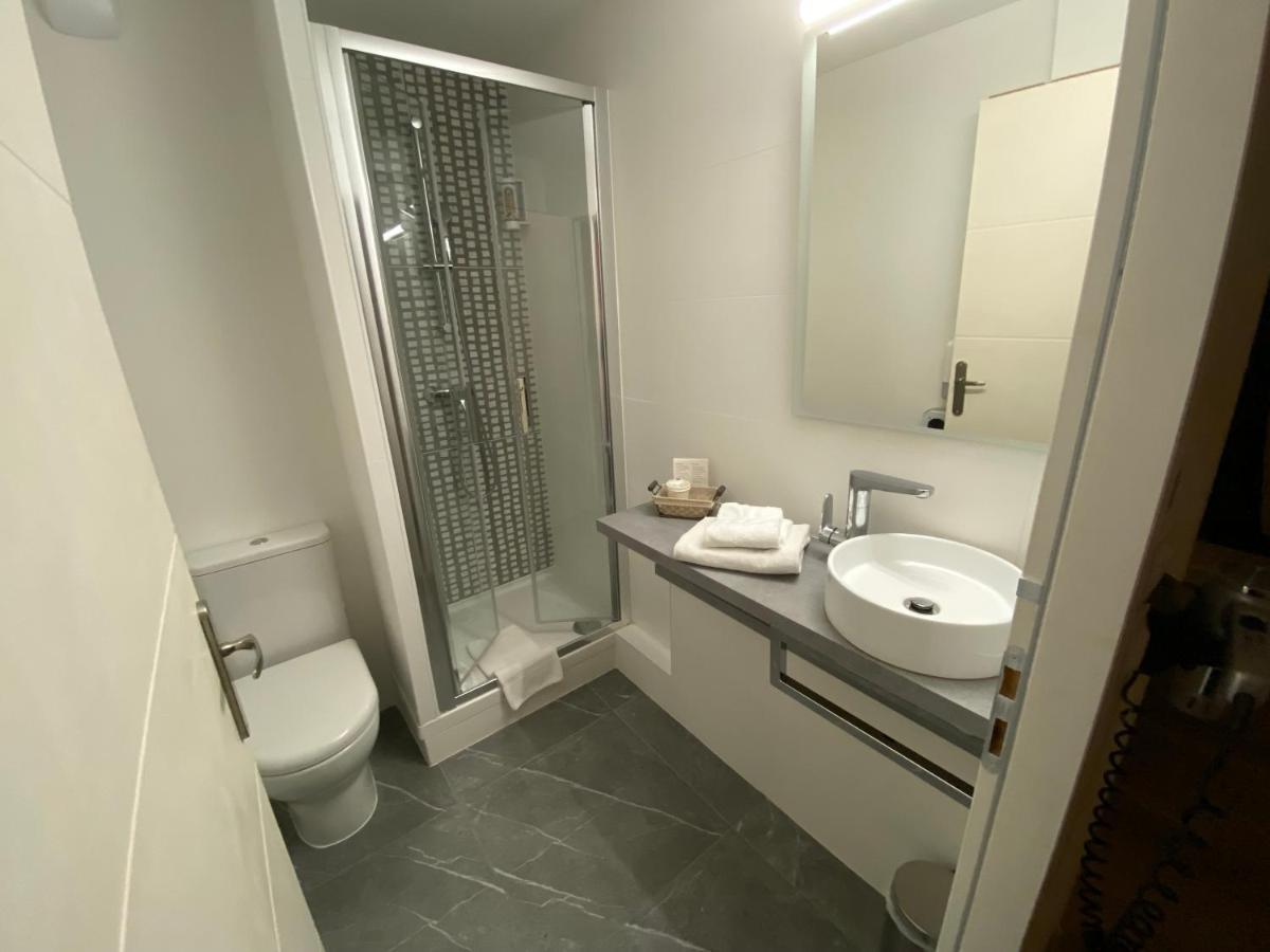 La Roseliere Hotel Saint-Quentin-Fallavier Luaran gambar