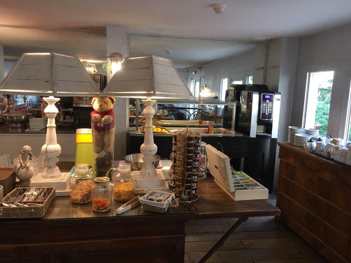 La Roseliere Hotel Saint-Quentin-Fallavier Luaran gambar